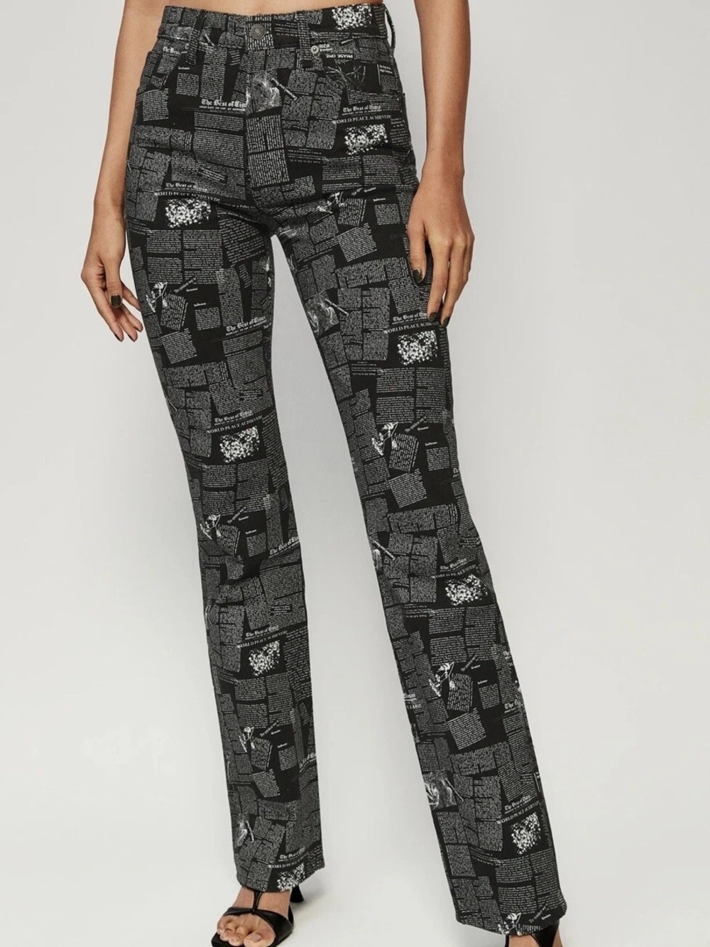 REFORMATION Peyton Style Zine High Rise Boot Cut Jeans size 27 ltd. Ed Newsprint